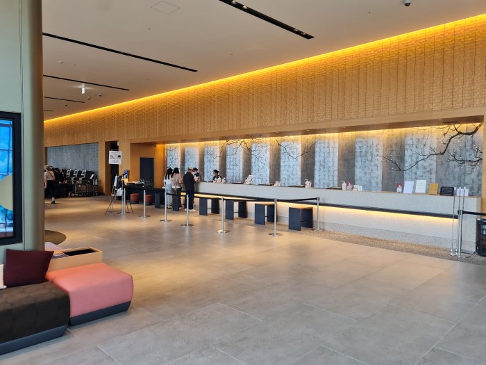 photo of the reception area at Hotel Hankyu Respire Osaka