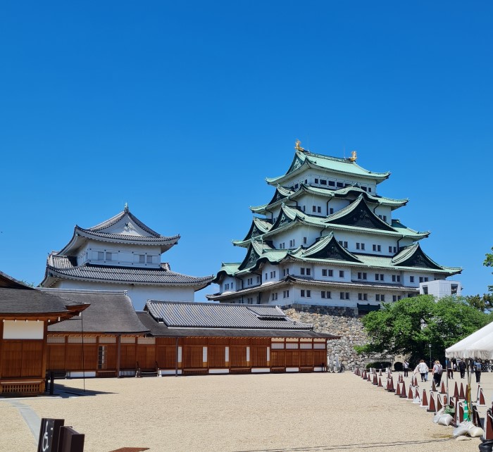 photo of the Osaka castle